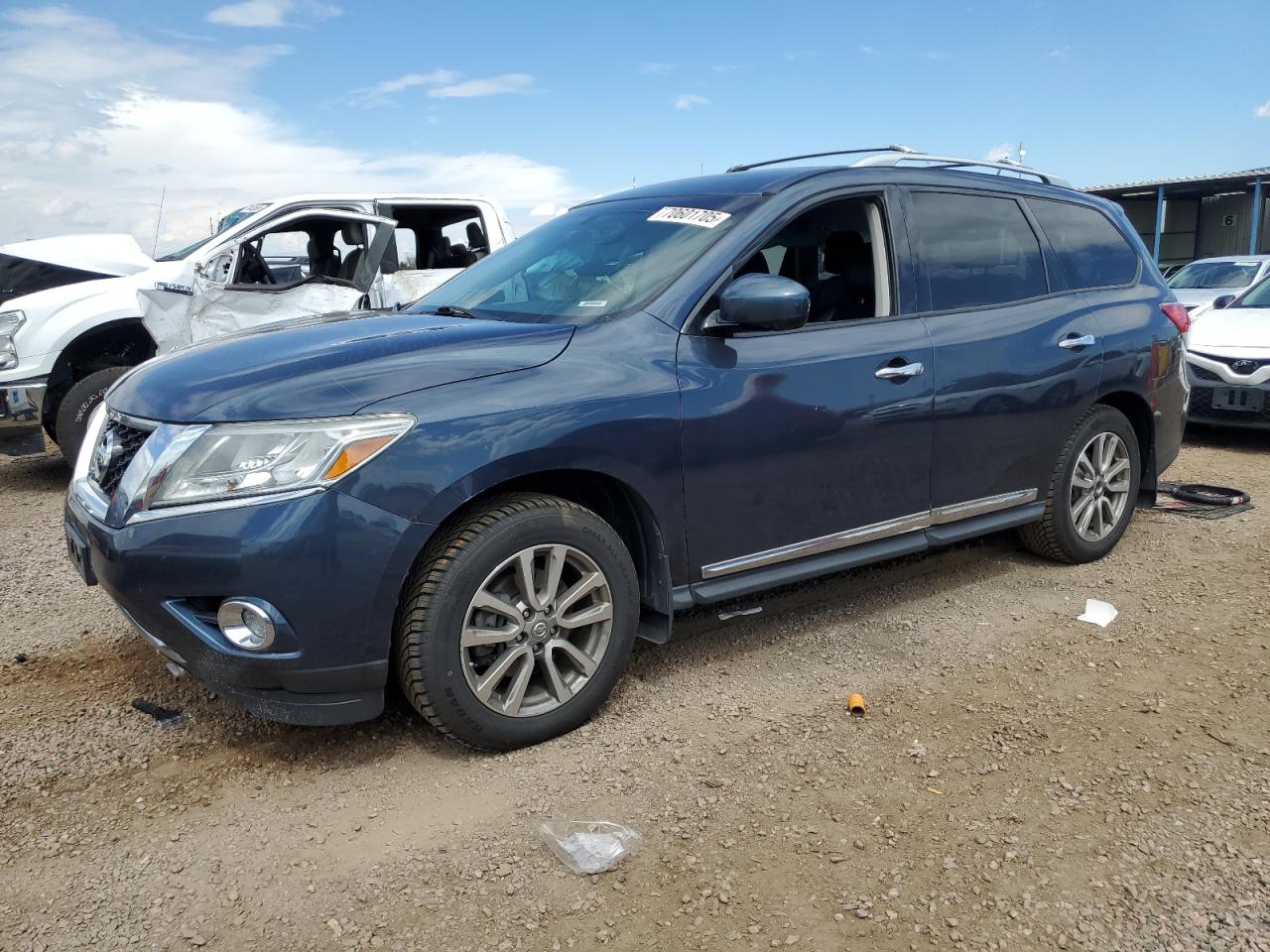 NISSAN PATHFINDER 2015