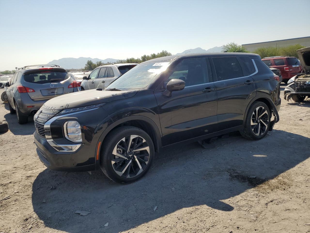 MITSUBISHI OUTLANDER SE 2022