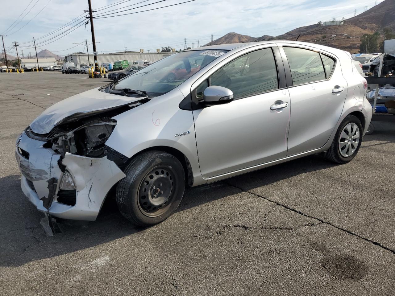 TOYOTA PRIUS C 2014