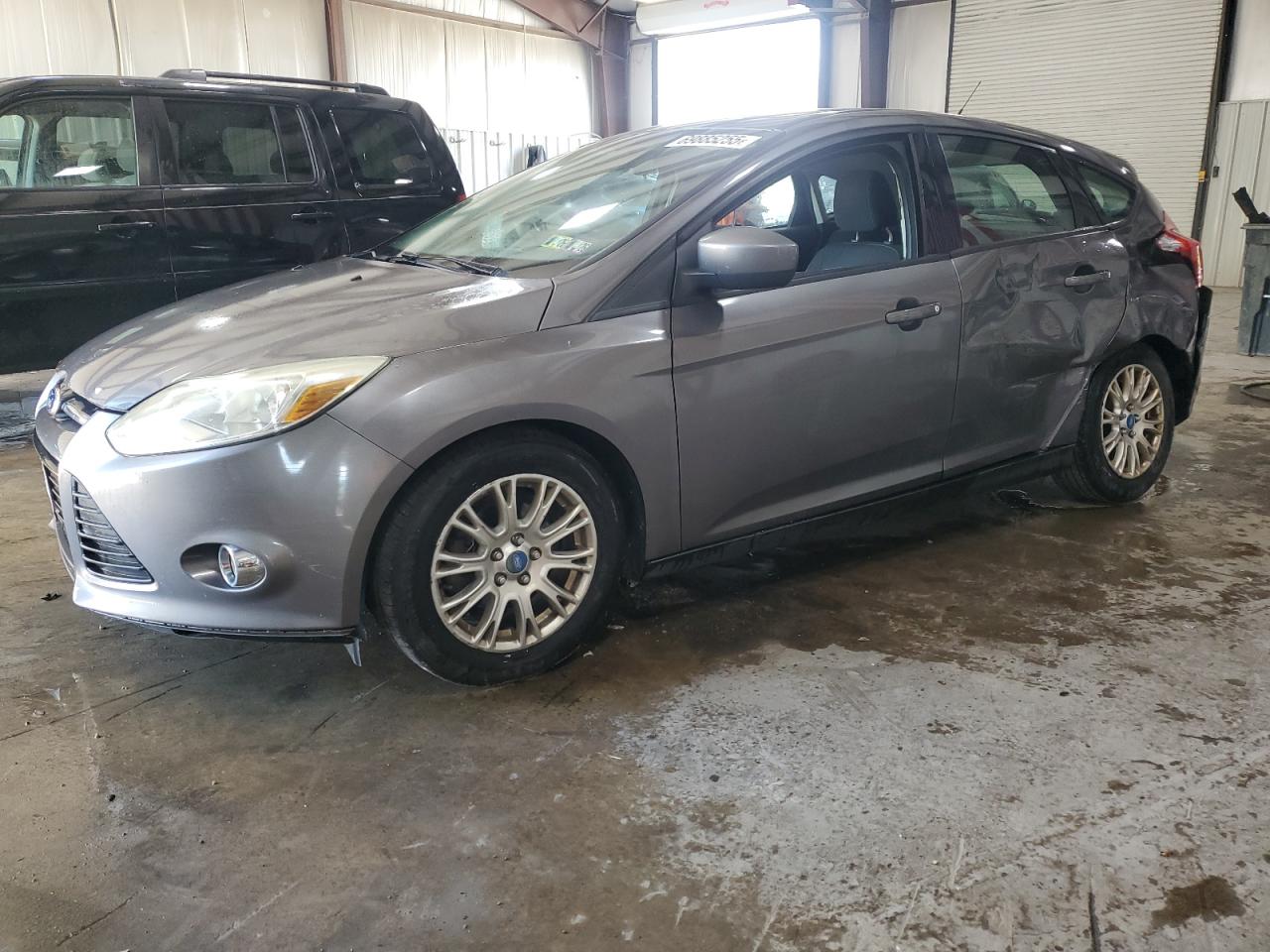 FORD FOCUS SE 2012