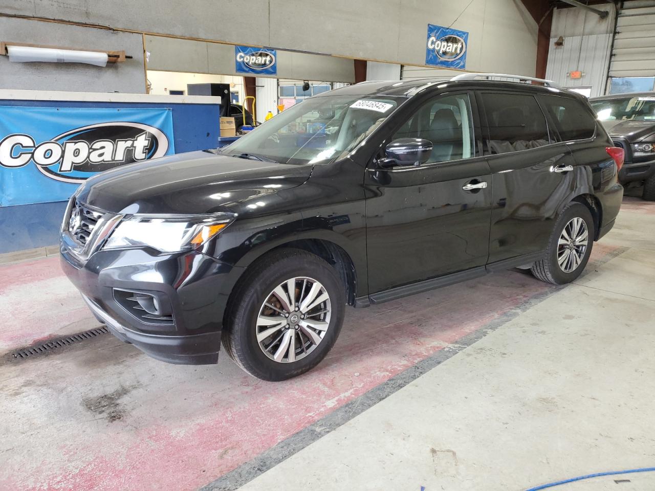 NISSAN PATHFINDER 2019