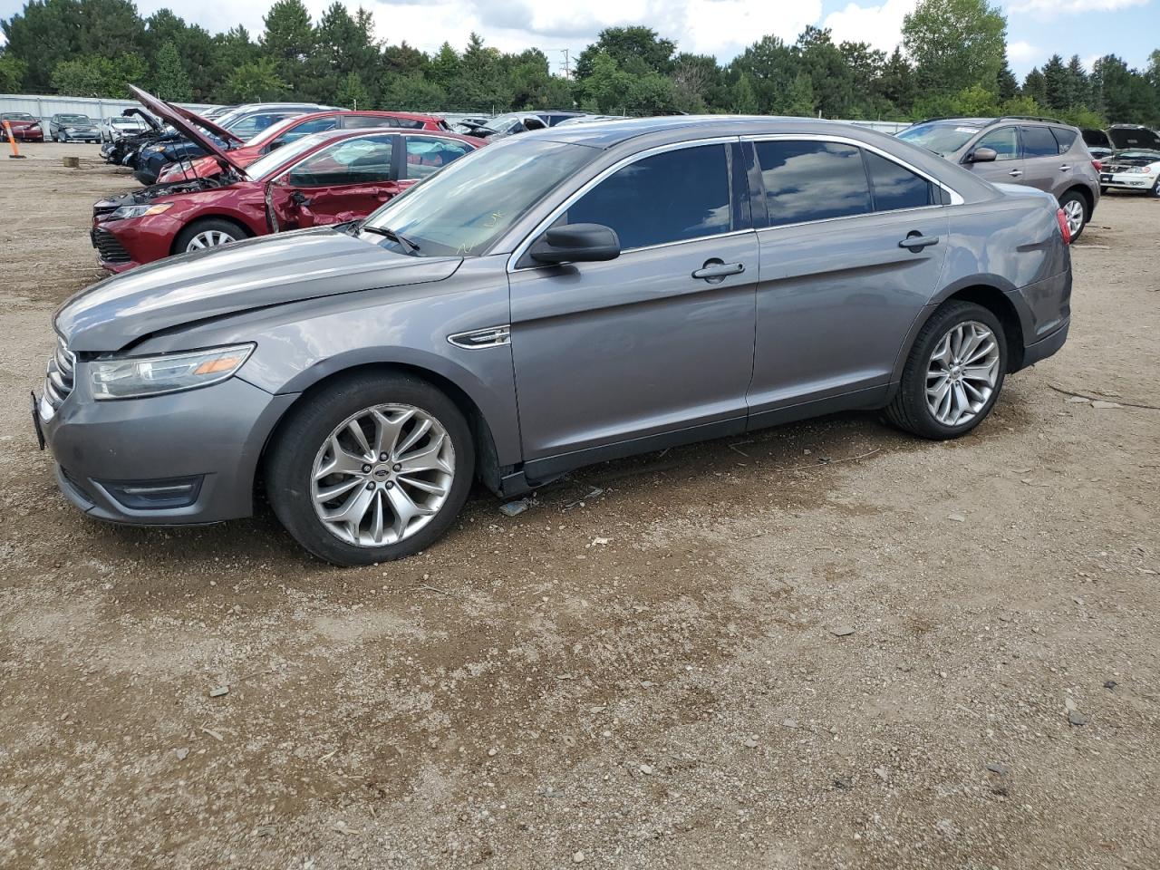 FORD TAURUS LIM 2013