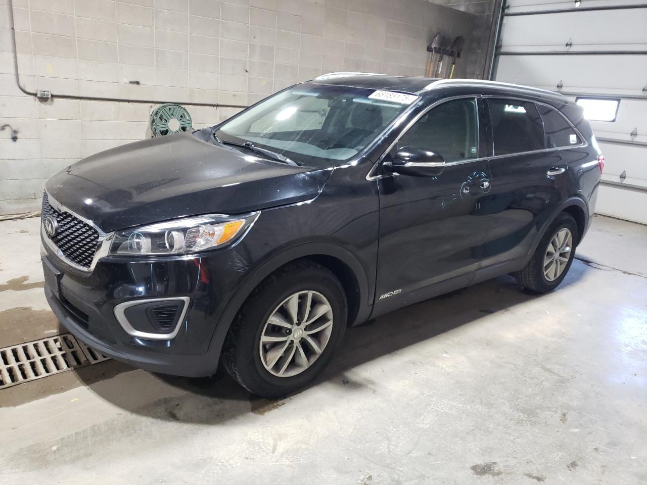 KIA SORENTO LX 2017