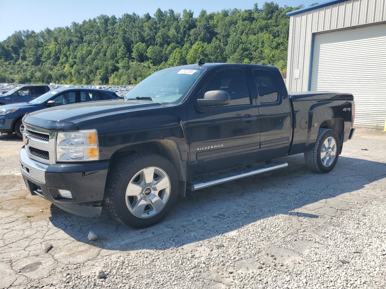 CHEVROLET SILVERADO 2011