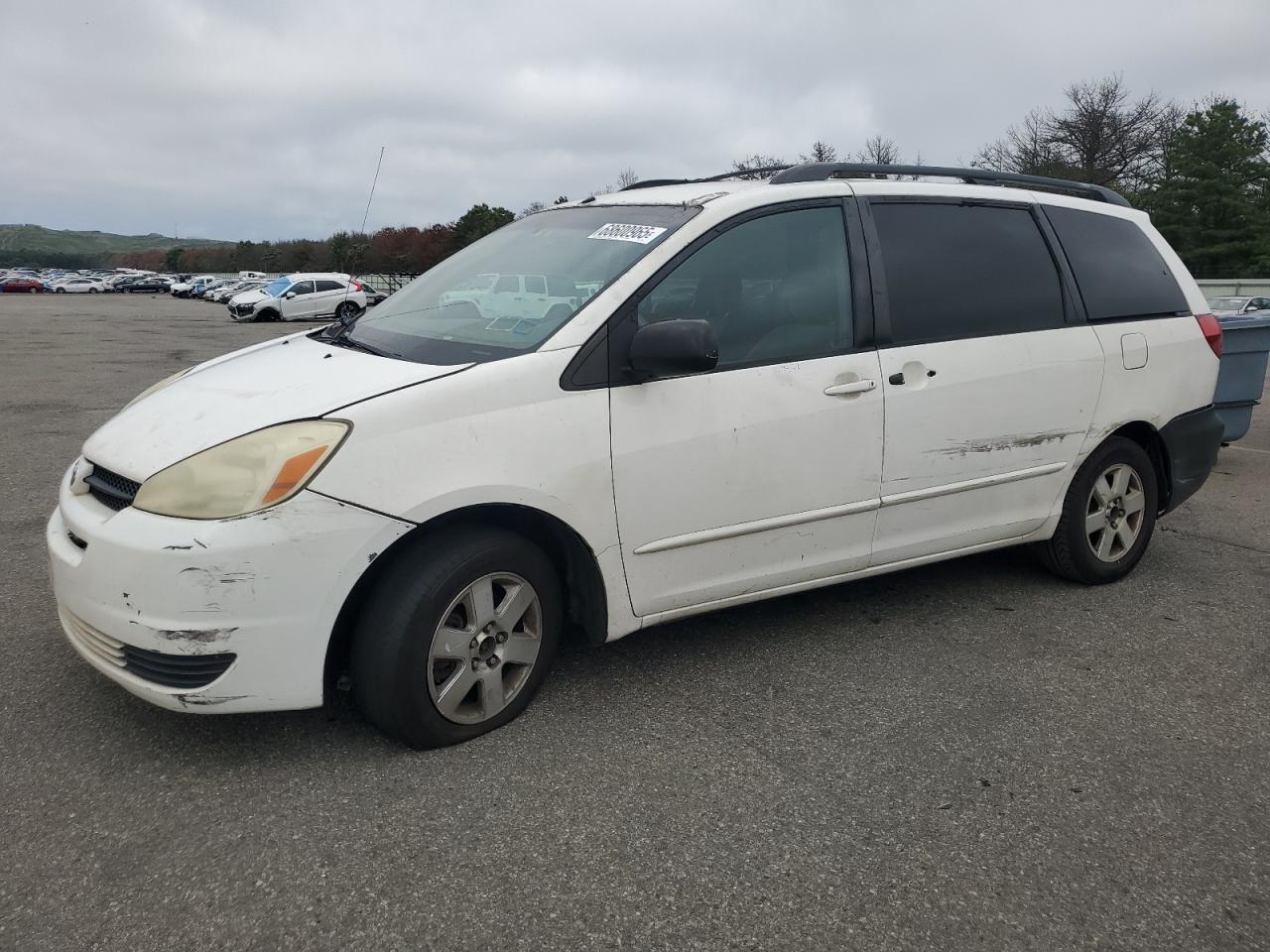 TOYOTA SIENNA CE 2004