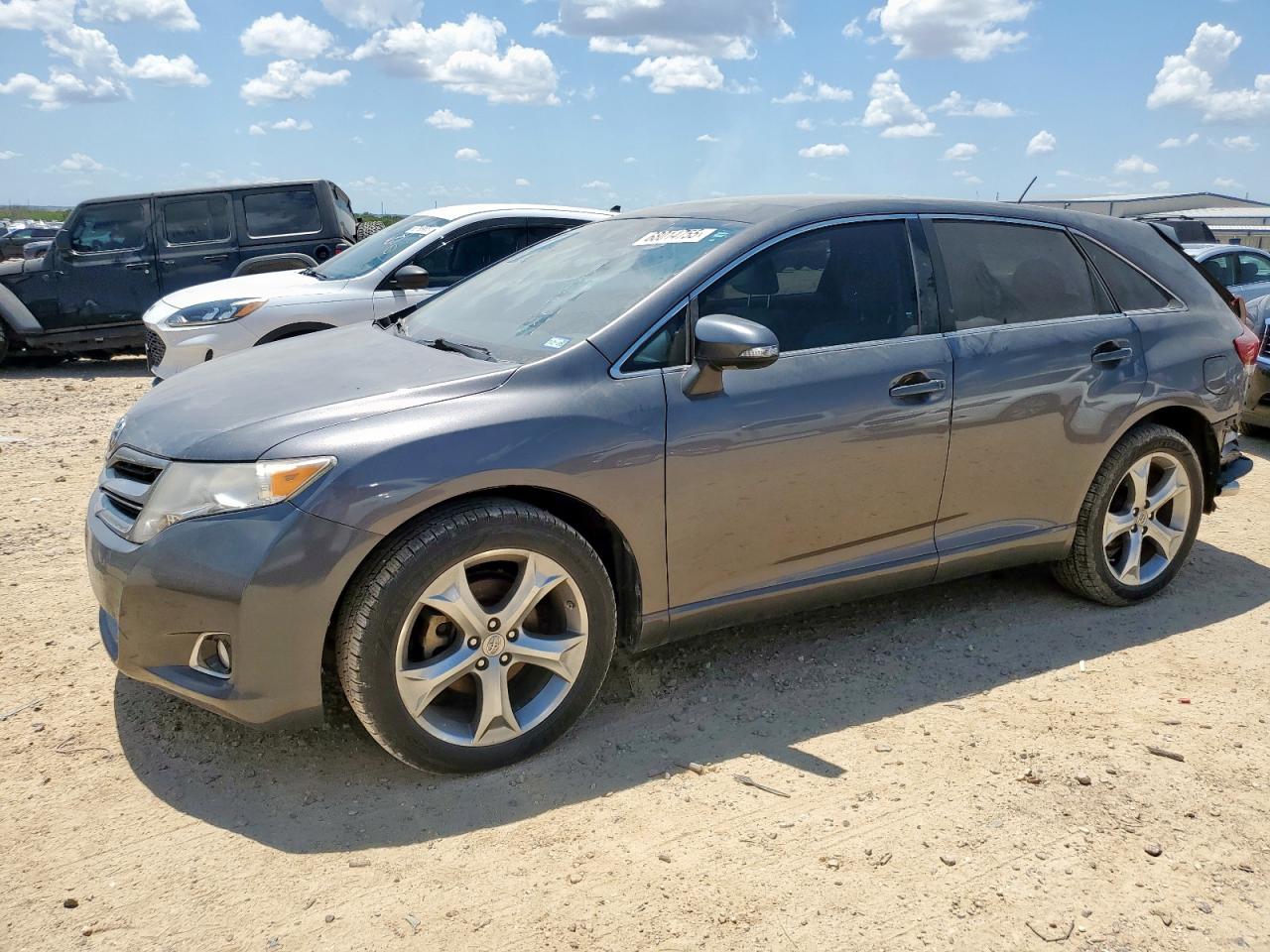 TOYOTA VENZA LE 2014