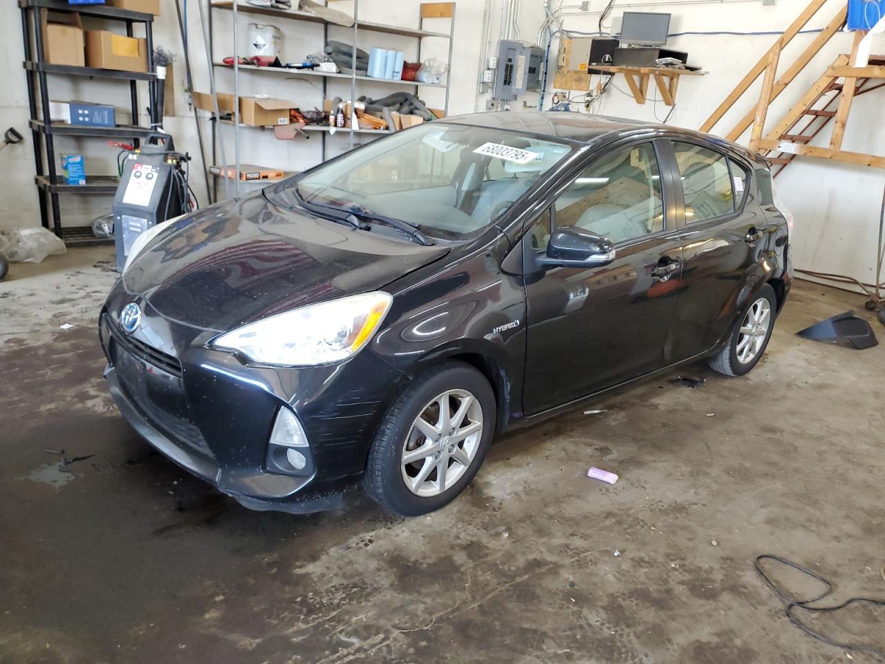 TOYOTA PRIUS C 2012
