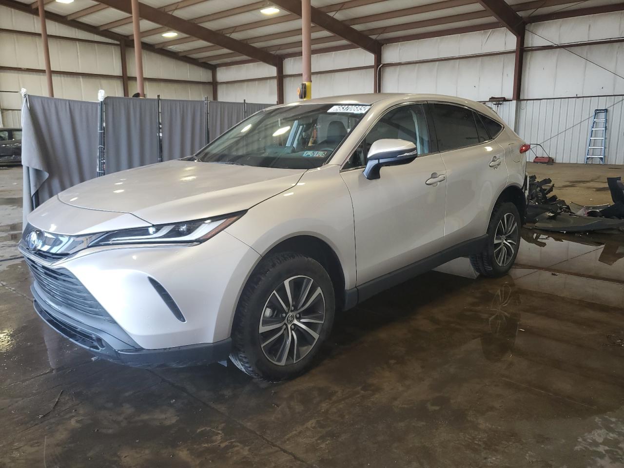 TOYOTA VENZA LE 2024