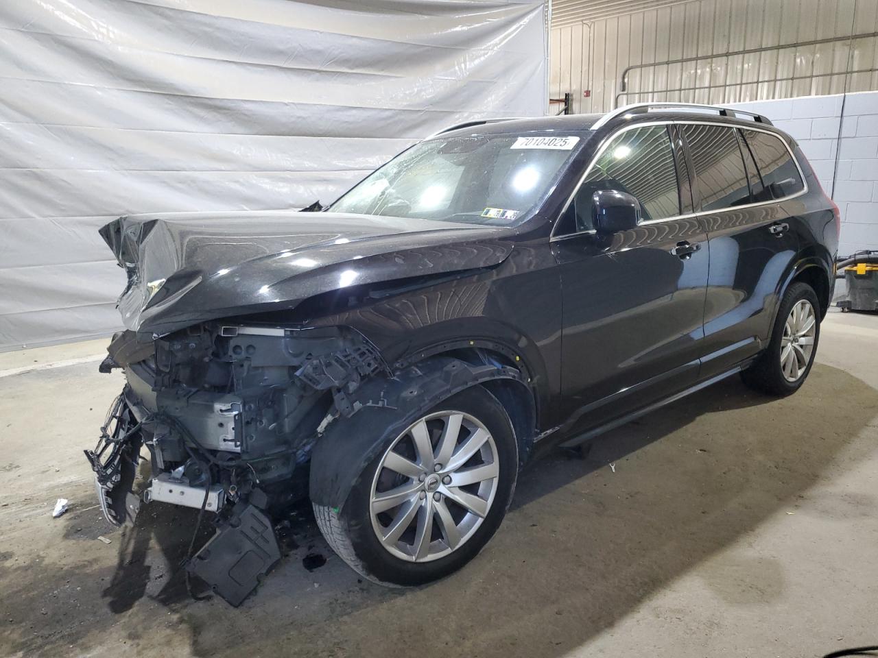 VOLVO XC90 T6 2017