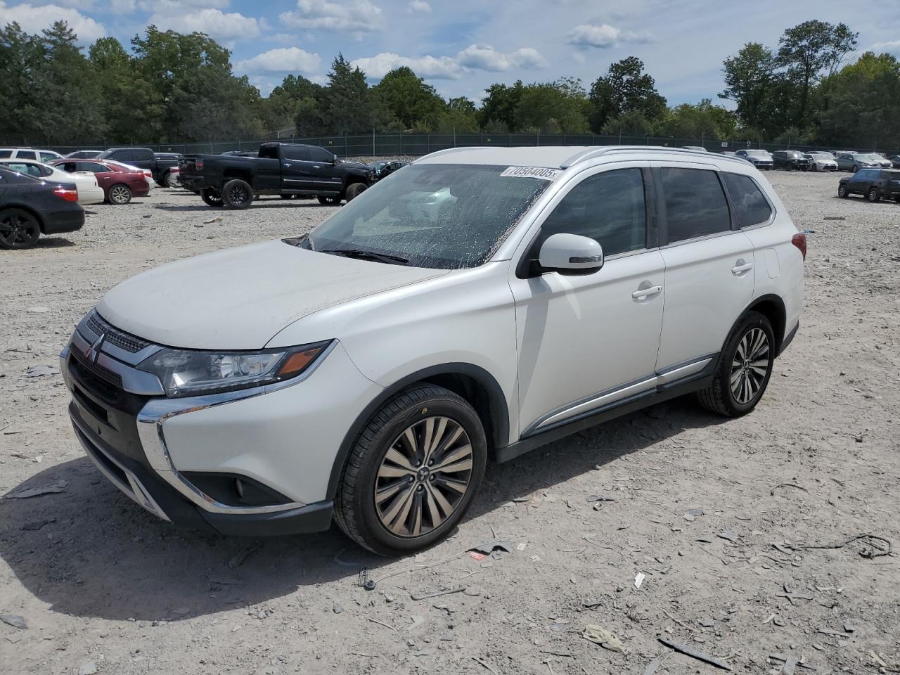 MITSUBISHI OUTLANDER 2020