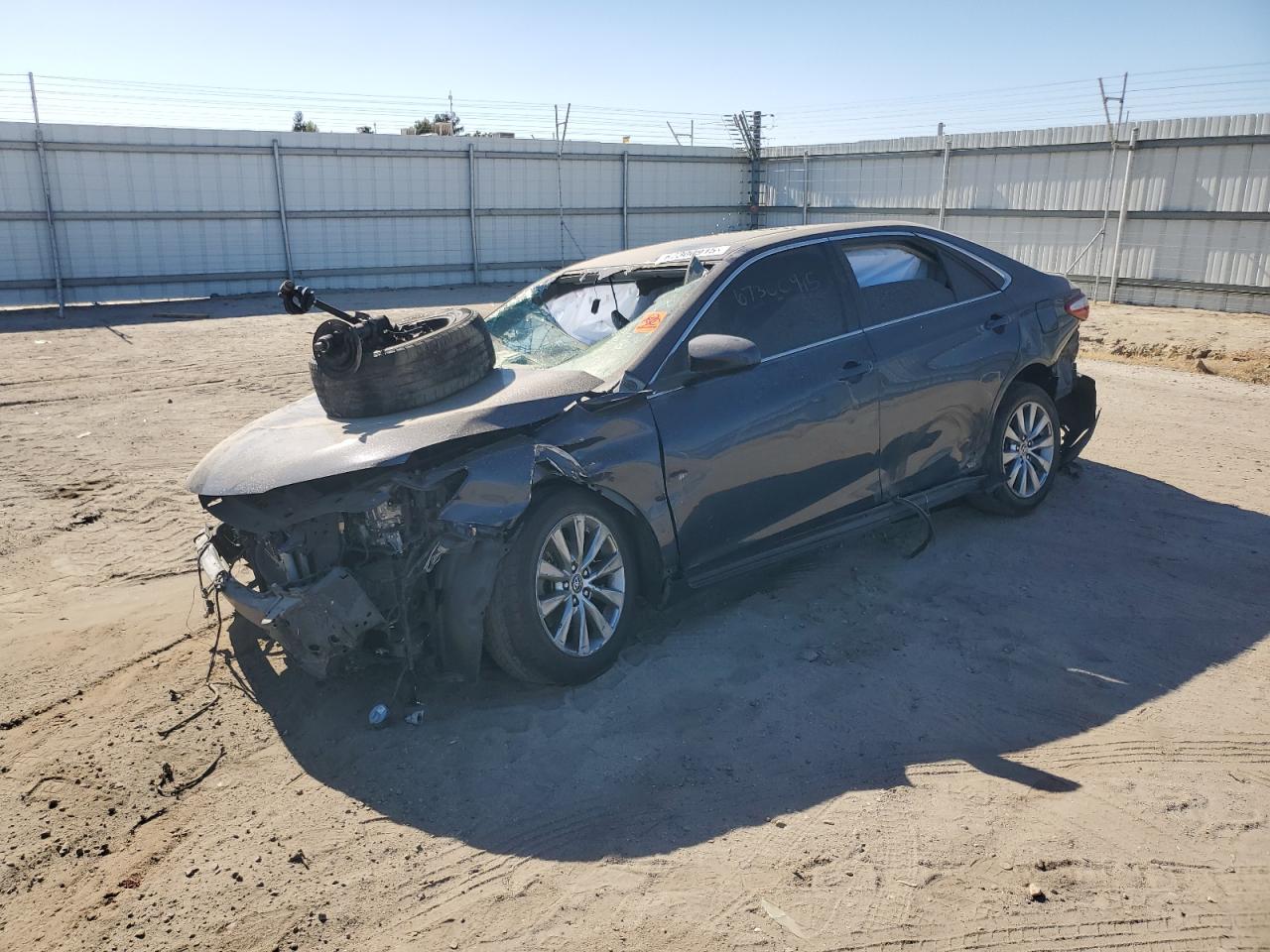 TOYOTA CAMRY HYBR 2016