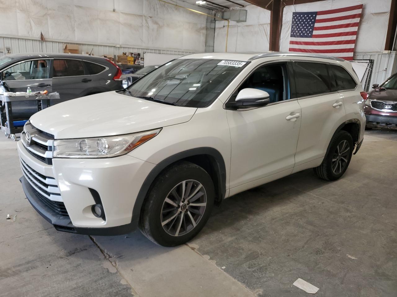 TOYOTA HIGHLANDER 2017