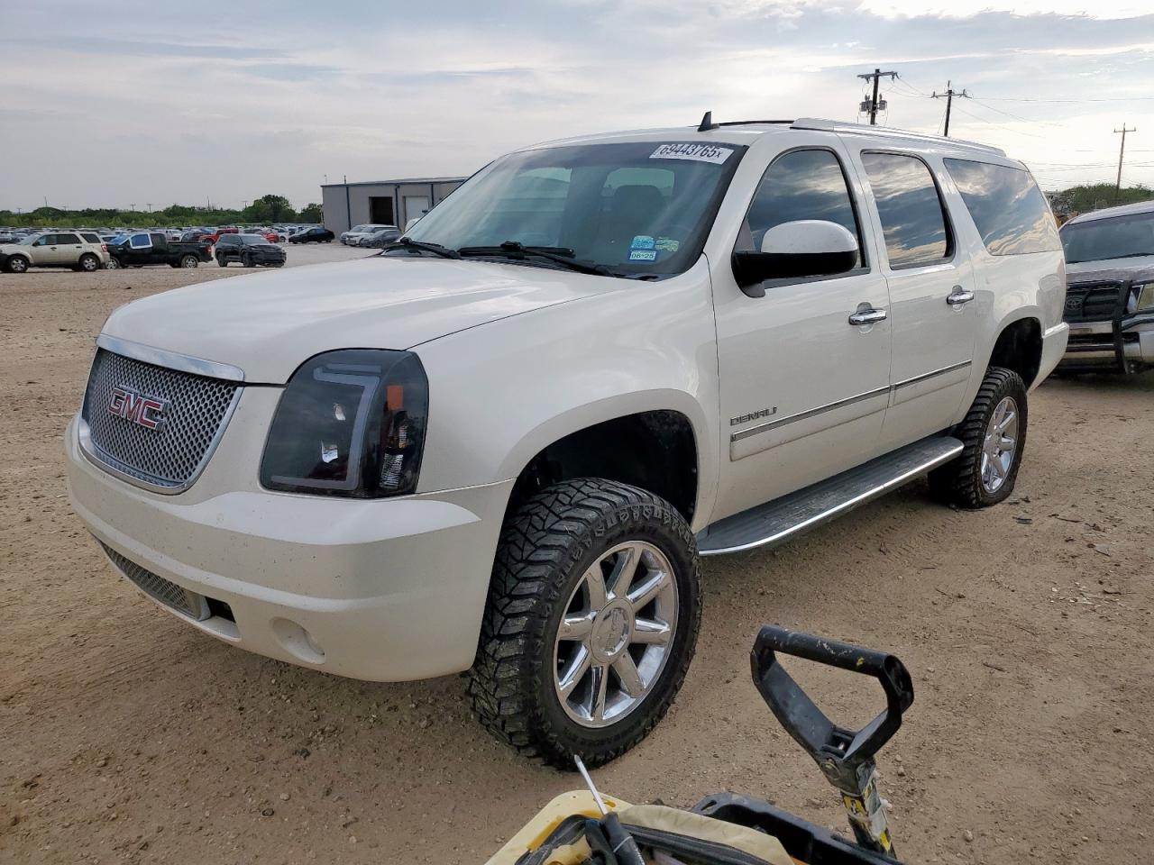 GMC YUKON XL D 2012