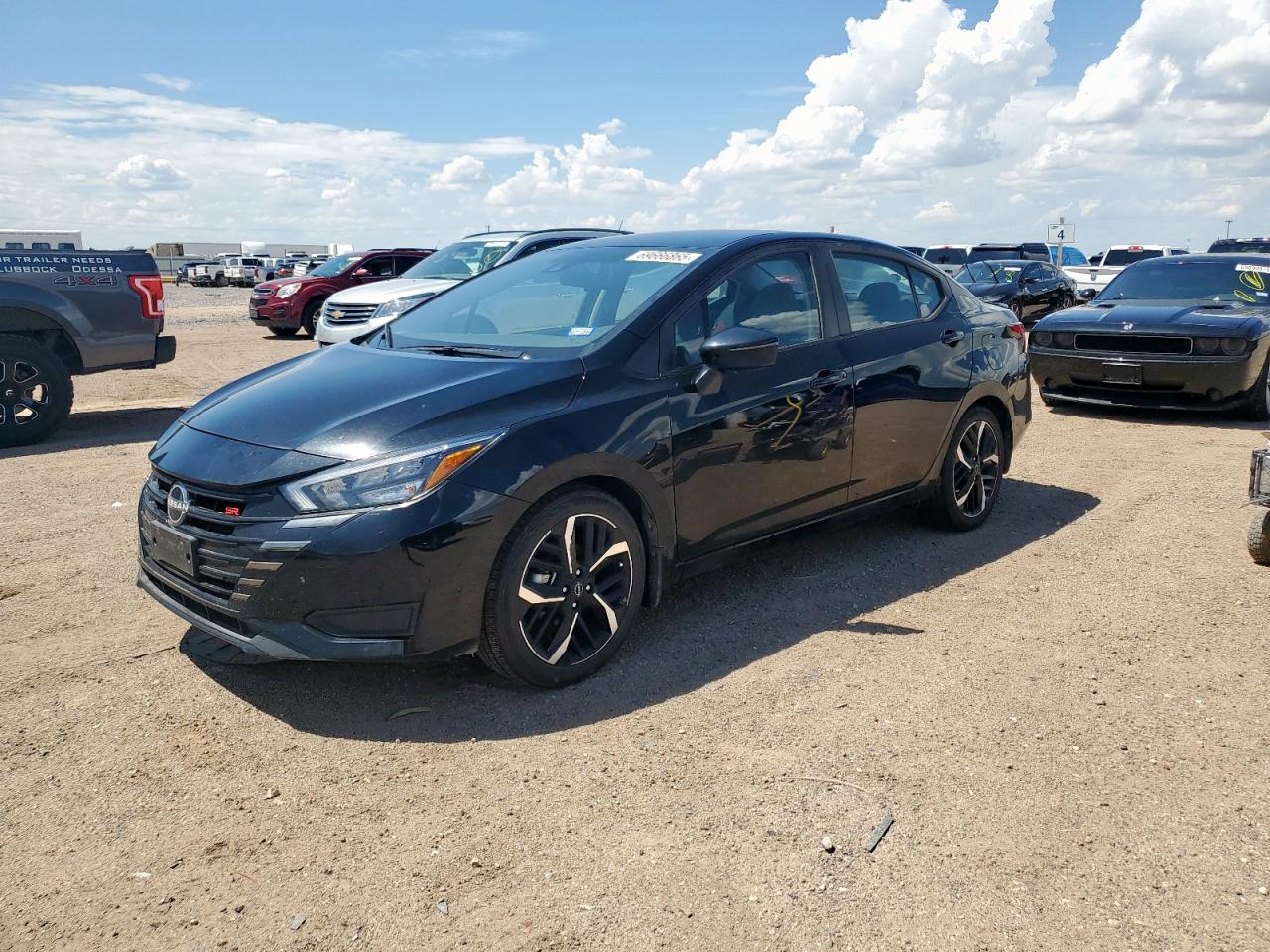NISSAN VERSA SR 2024