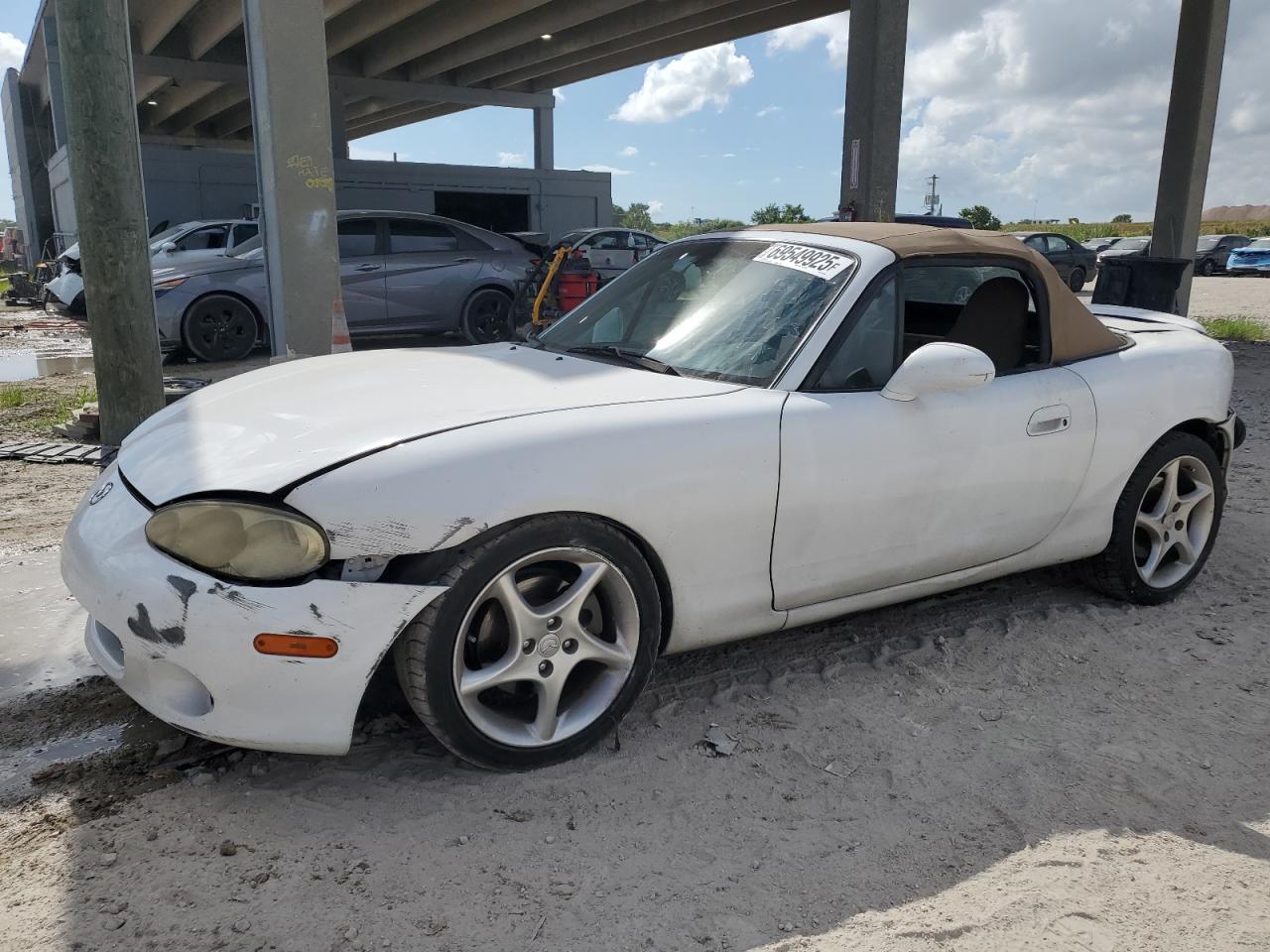 MAZDA MX-5 MIATA 2001