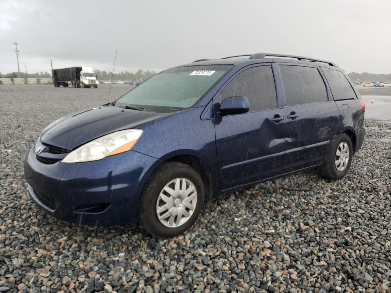 TOYOTA SIENNA CE 2007