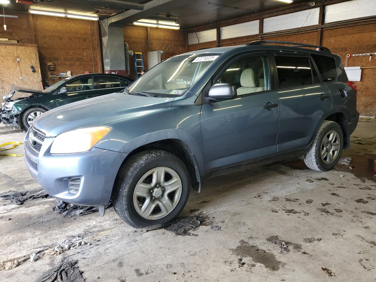 TOYOTA RAV4 2009
