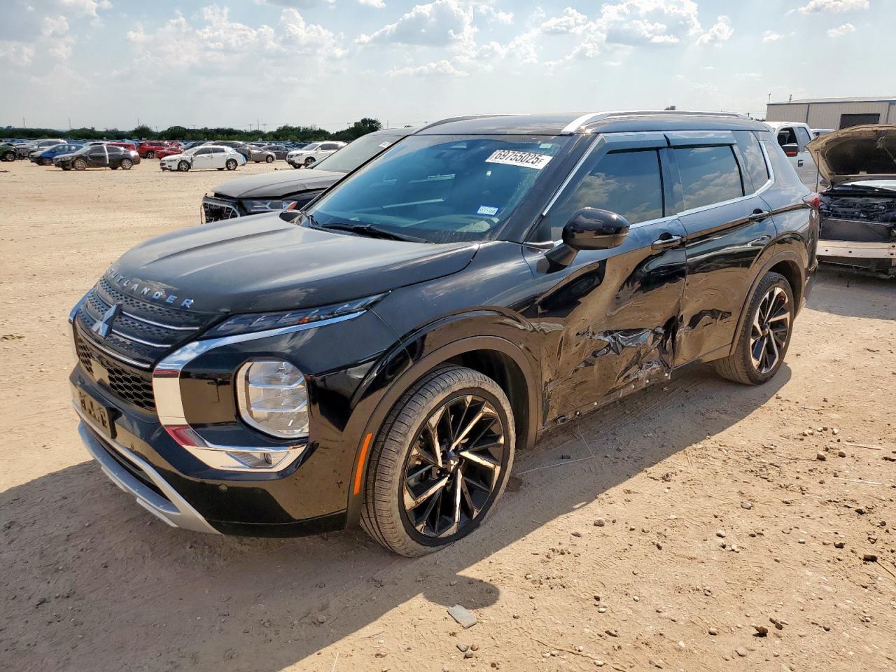 MITSUBISHI OUTLANDER 2022