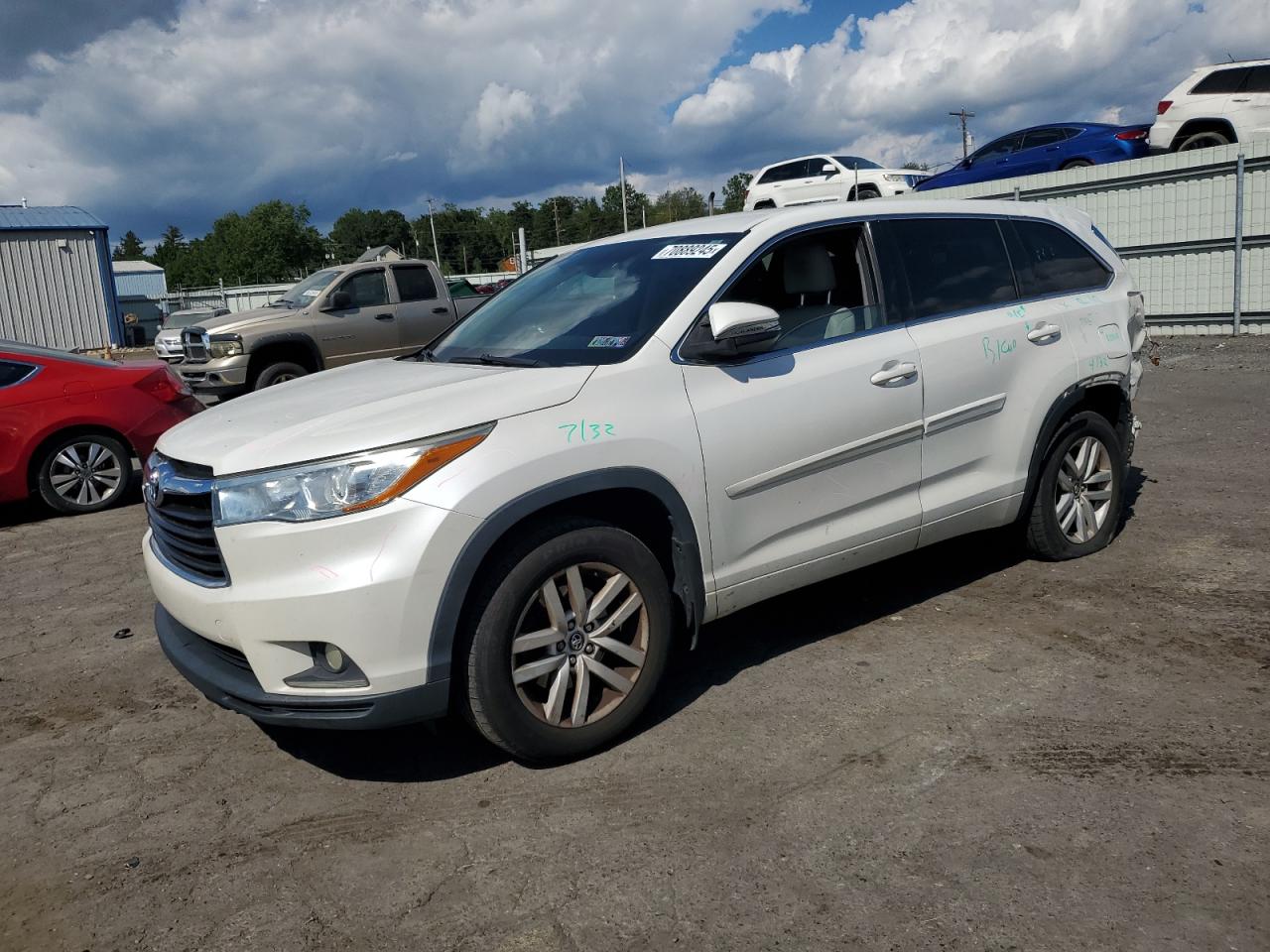 TOYOTA HIGHLANDER 2016