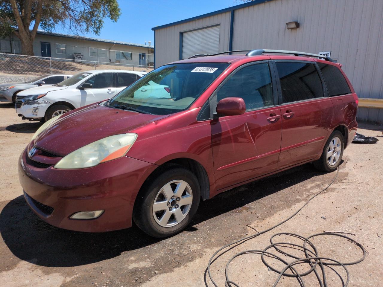 TOYOTA SIENNA XLE 2006