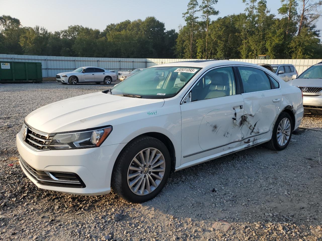 VOLKSWAGEN PASSAT SE 2017