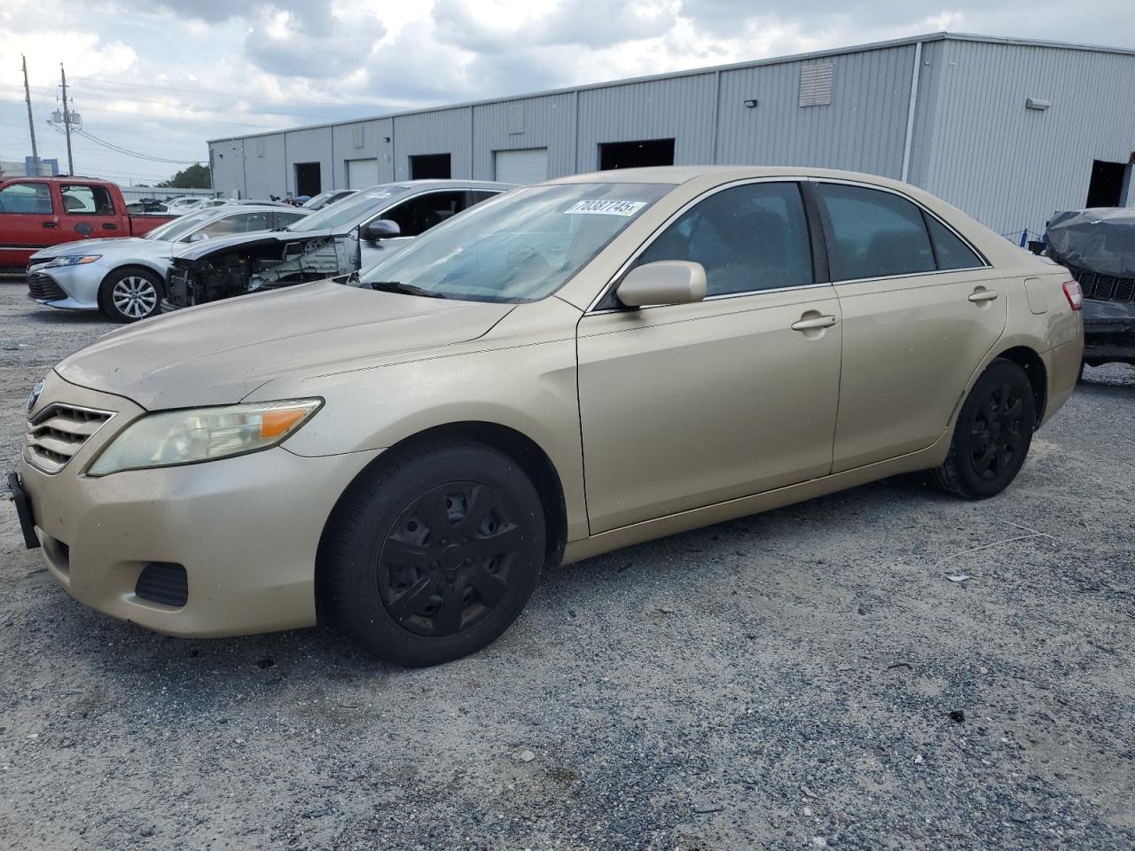 TOYOTA CAMRY BASE 2011