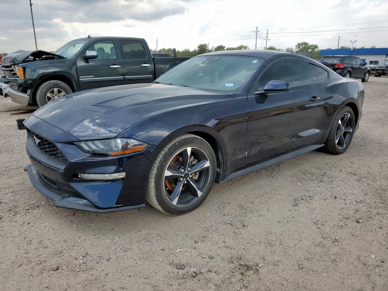 FORD MUSTANG 2021