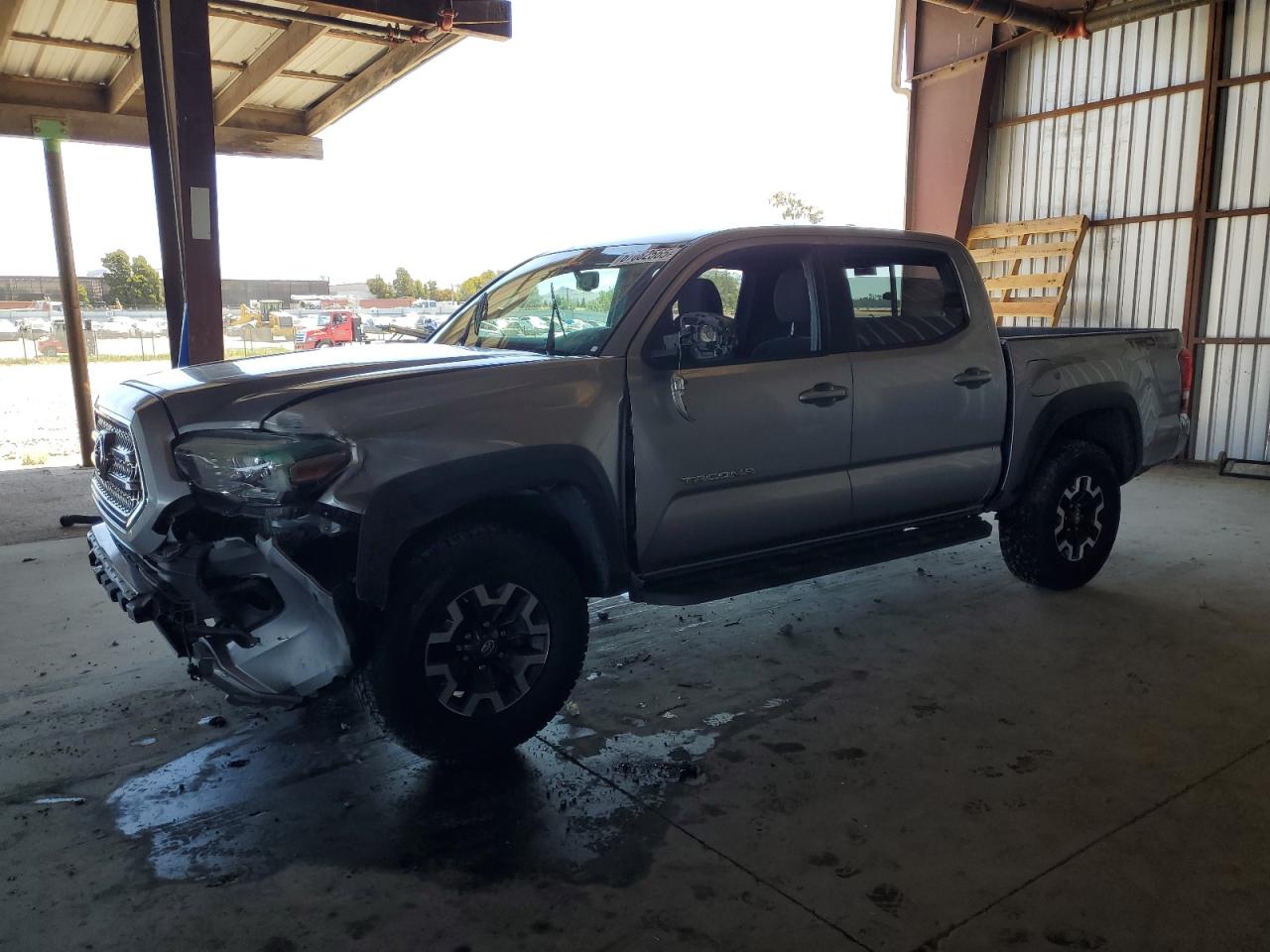 TOYOTA TACOMA DOUBLE CAB 2016