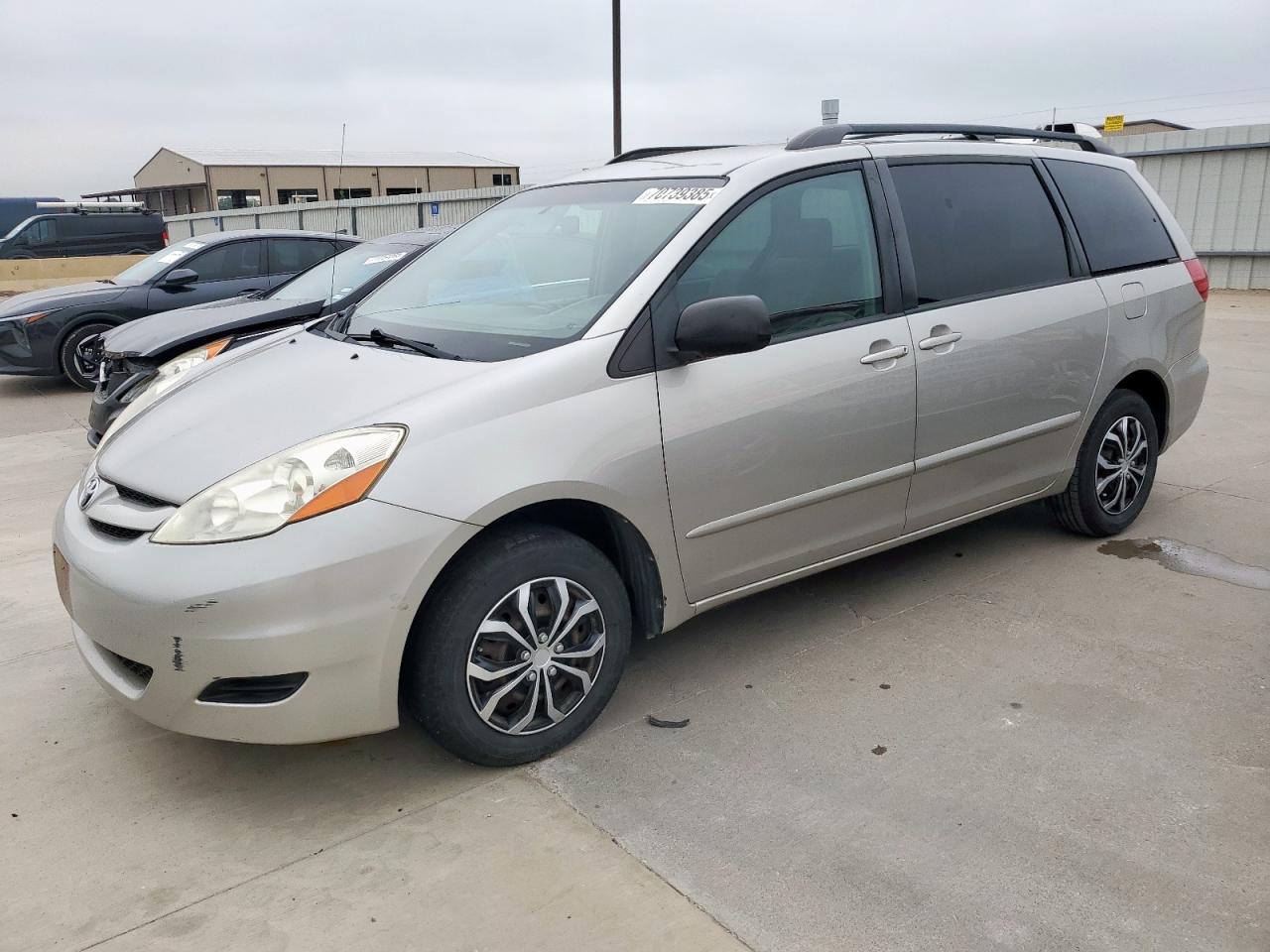 TOYOTA SIENNA CE 2006