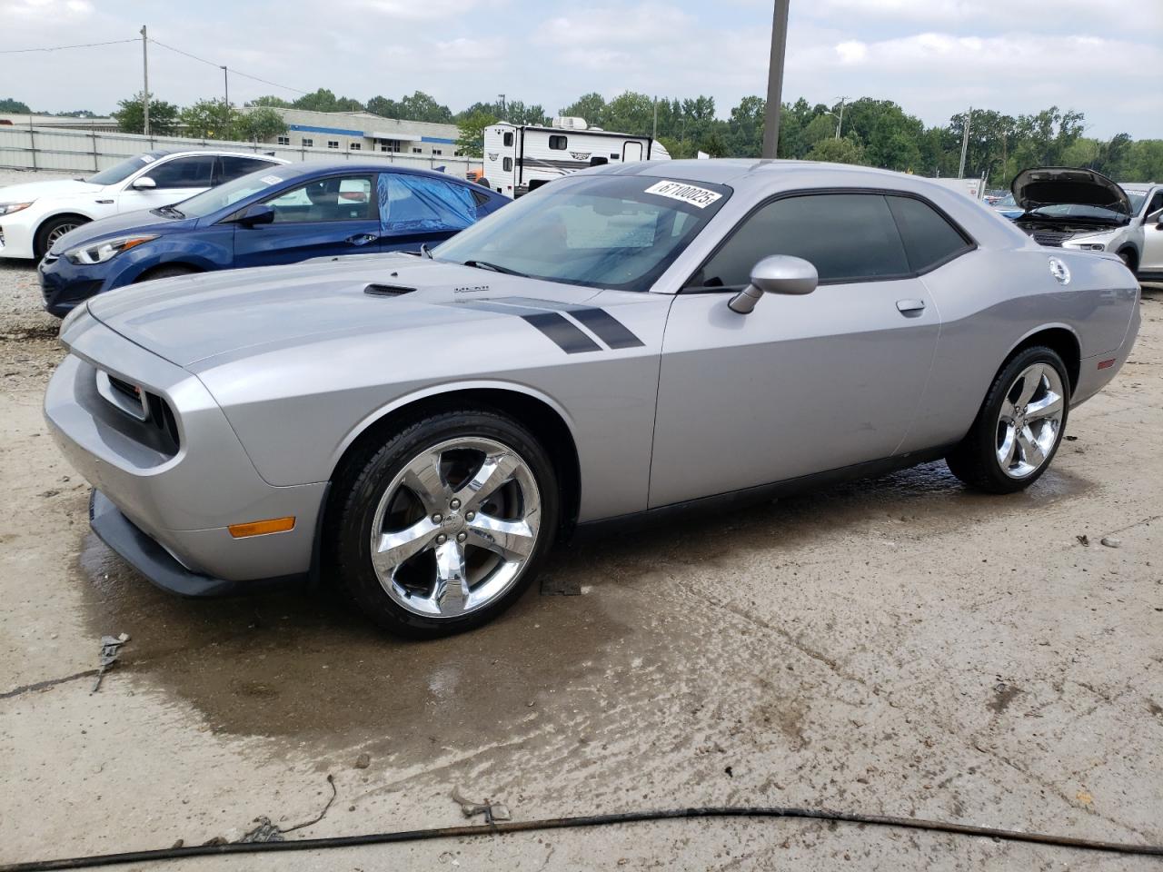 DODGE CHALLENGER 2013