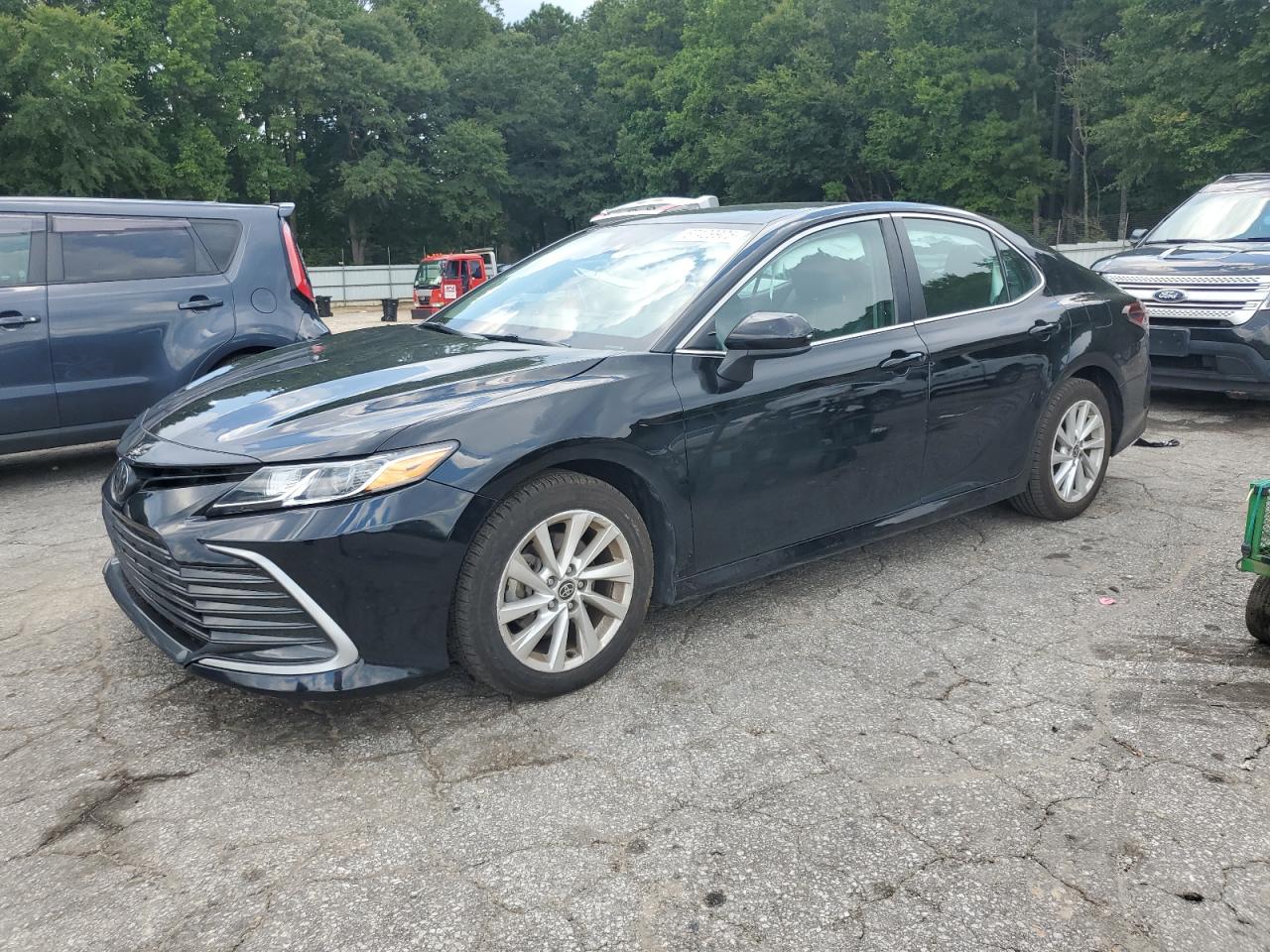 TOYOTA CAMRY LE 2023