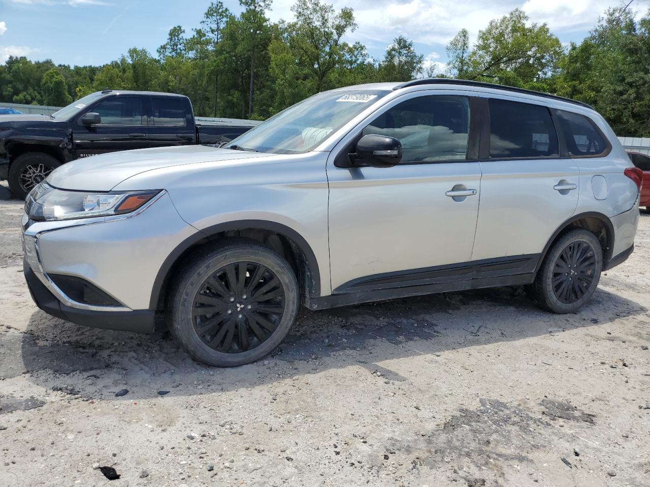 MITSUBISHI OUTLANDER 2020
