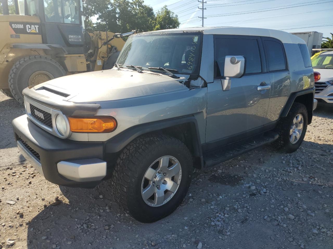 TOYOTA FJ CRUISER 2010