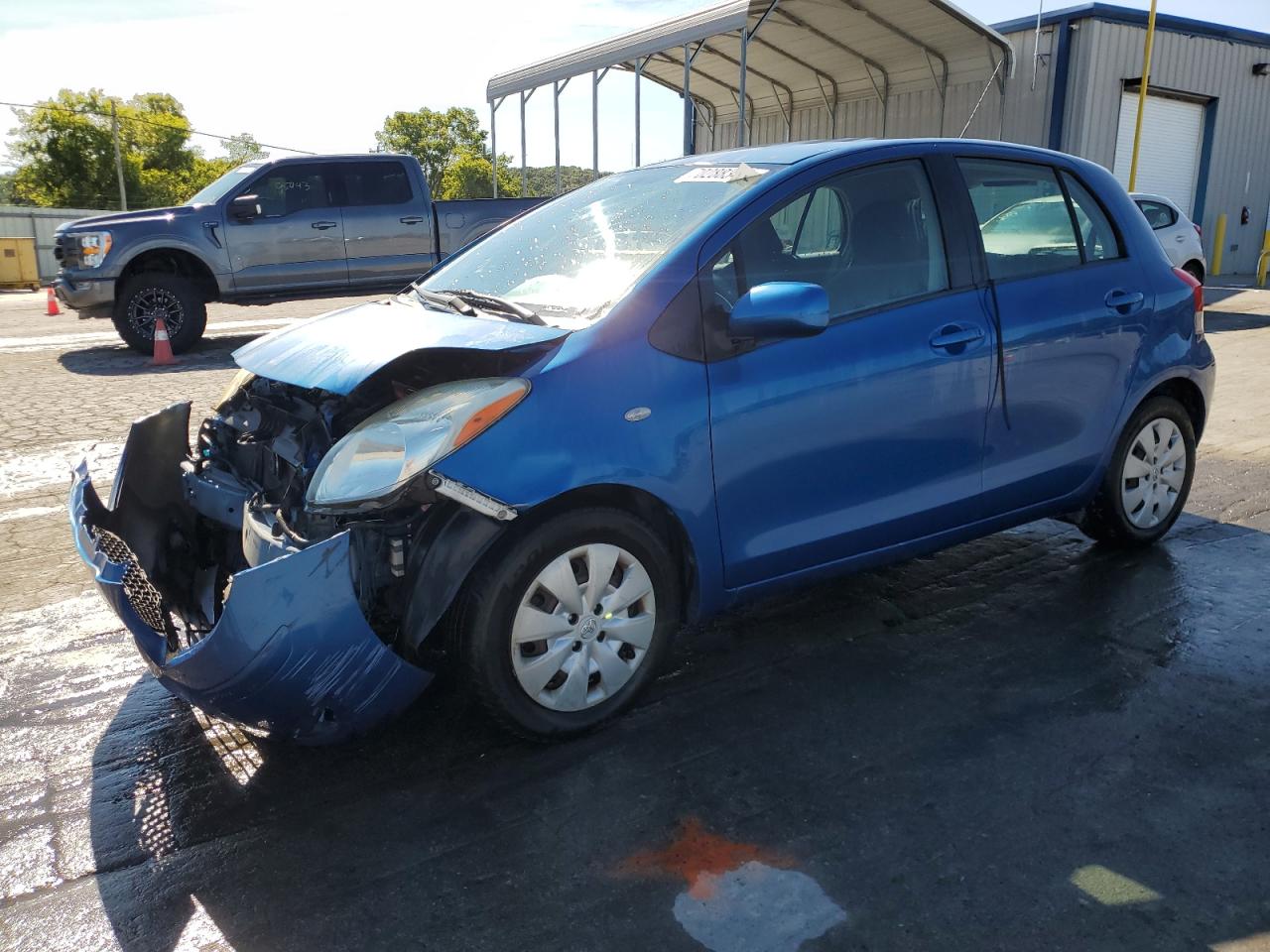TOYOTA YARIS 2011