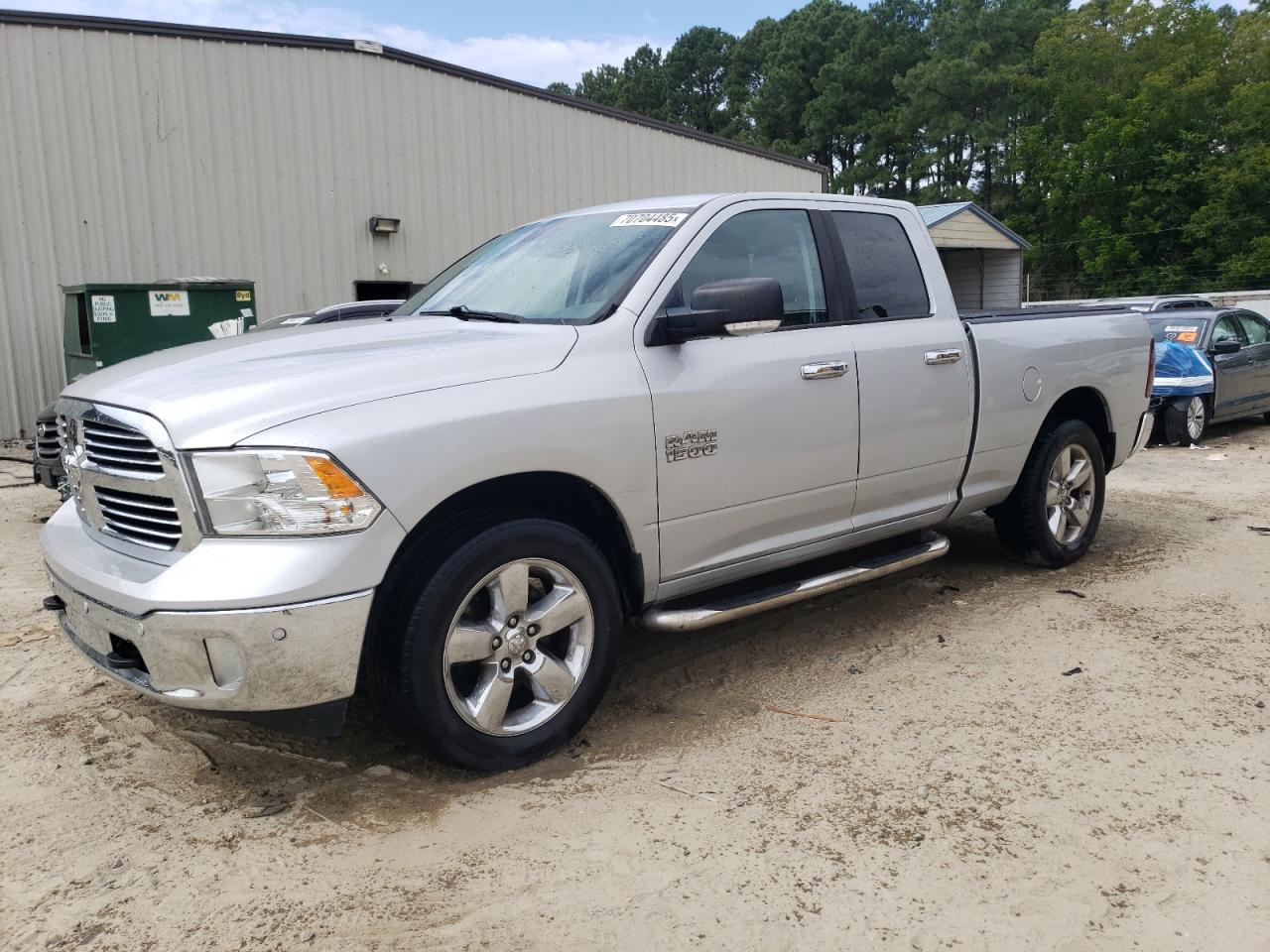 RAM 1500 SLT 2015