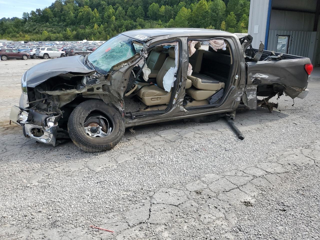 TOYOTA TUNDRA CREWMAX 2008