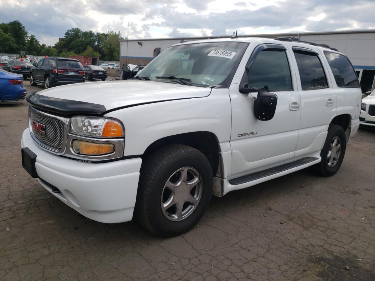GMC YUKON DENA 2003