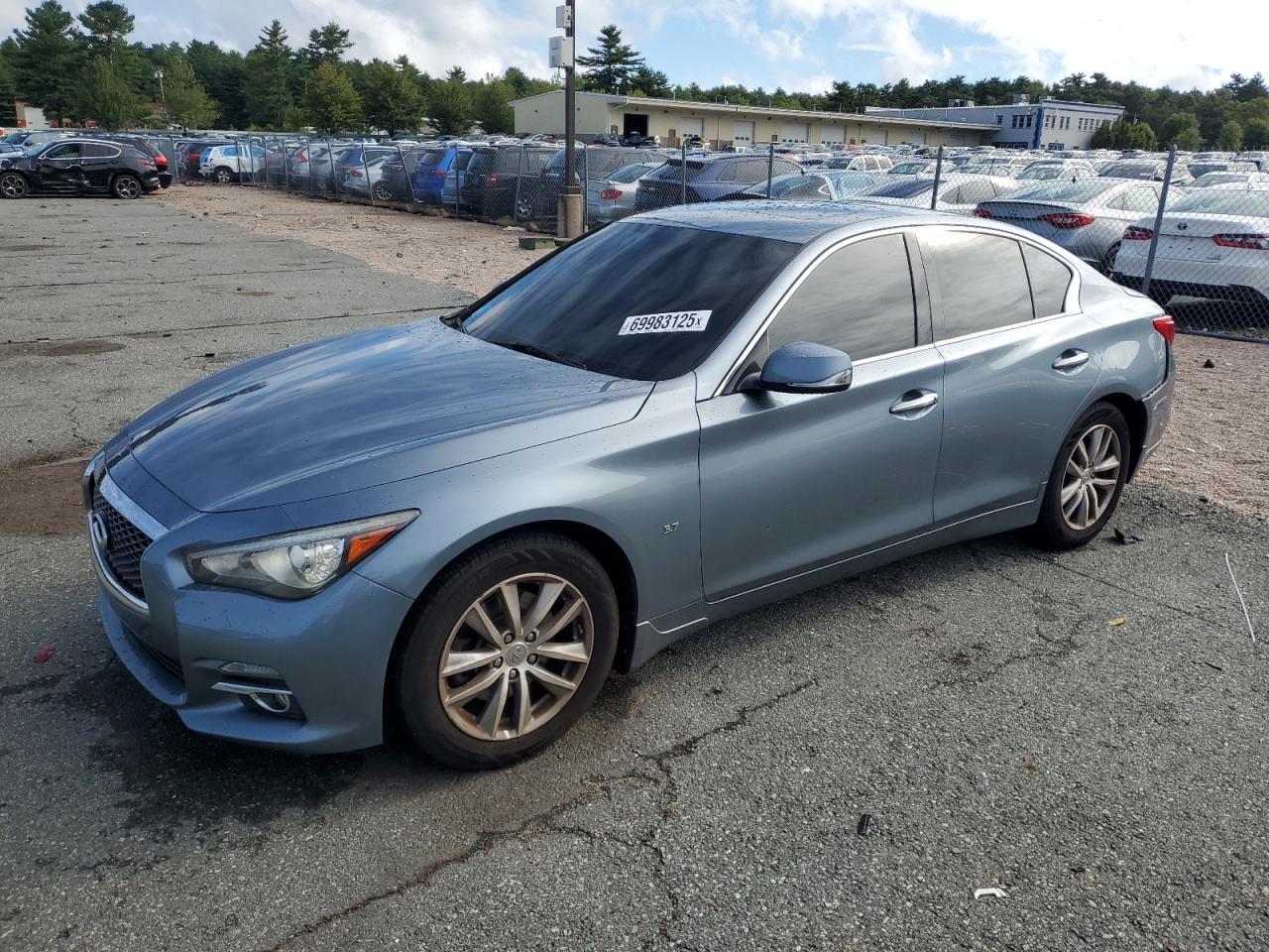 INFINITI Q50 BASE 2015
