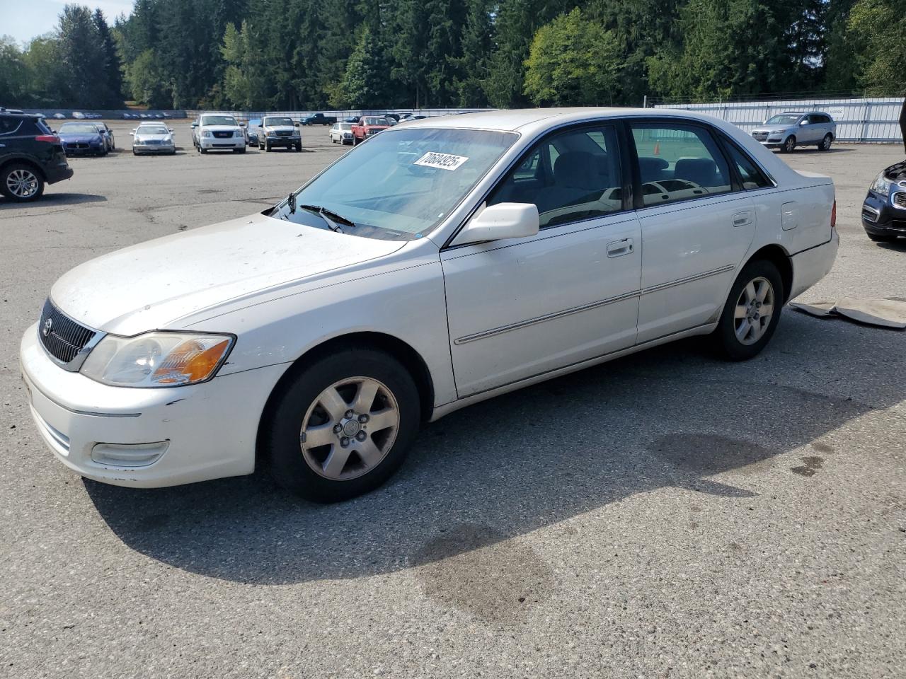 TOYOTA AVALON XL 2001
