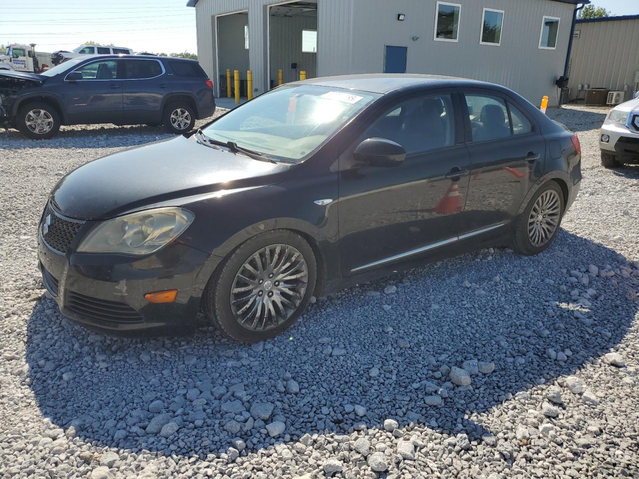 SUZUKI KIZASHI SE 2011