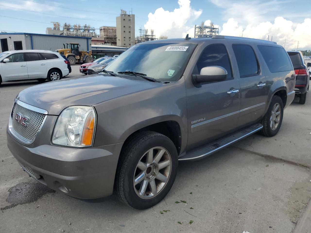 GMC YUKON XL D 2011