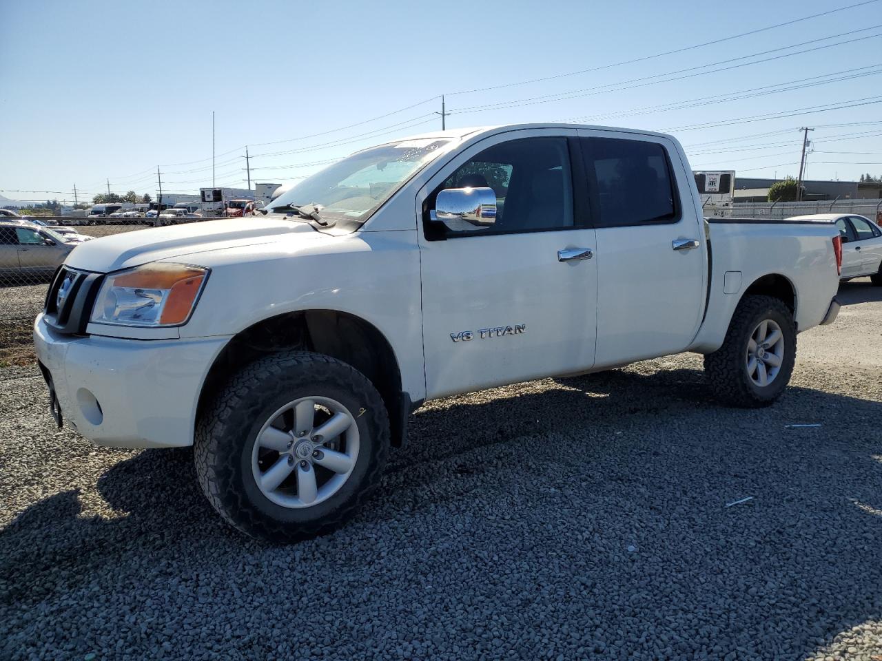 NISSAN TITAN S 2014