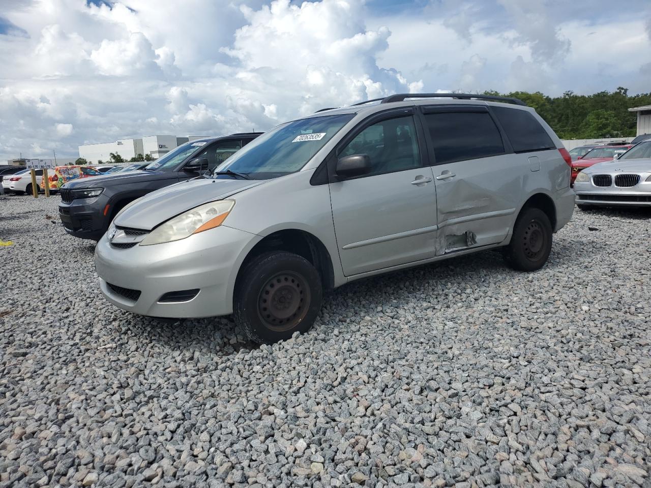 TOYOTA SIENNA CE 2008