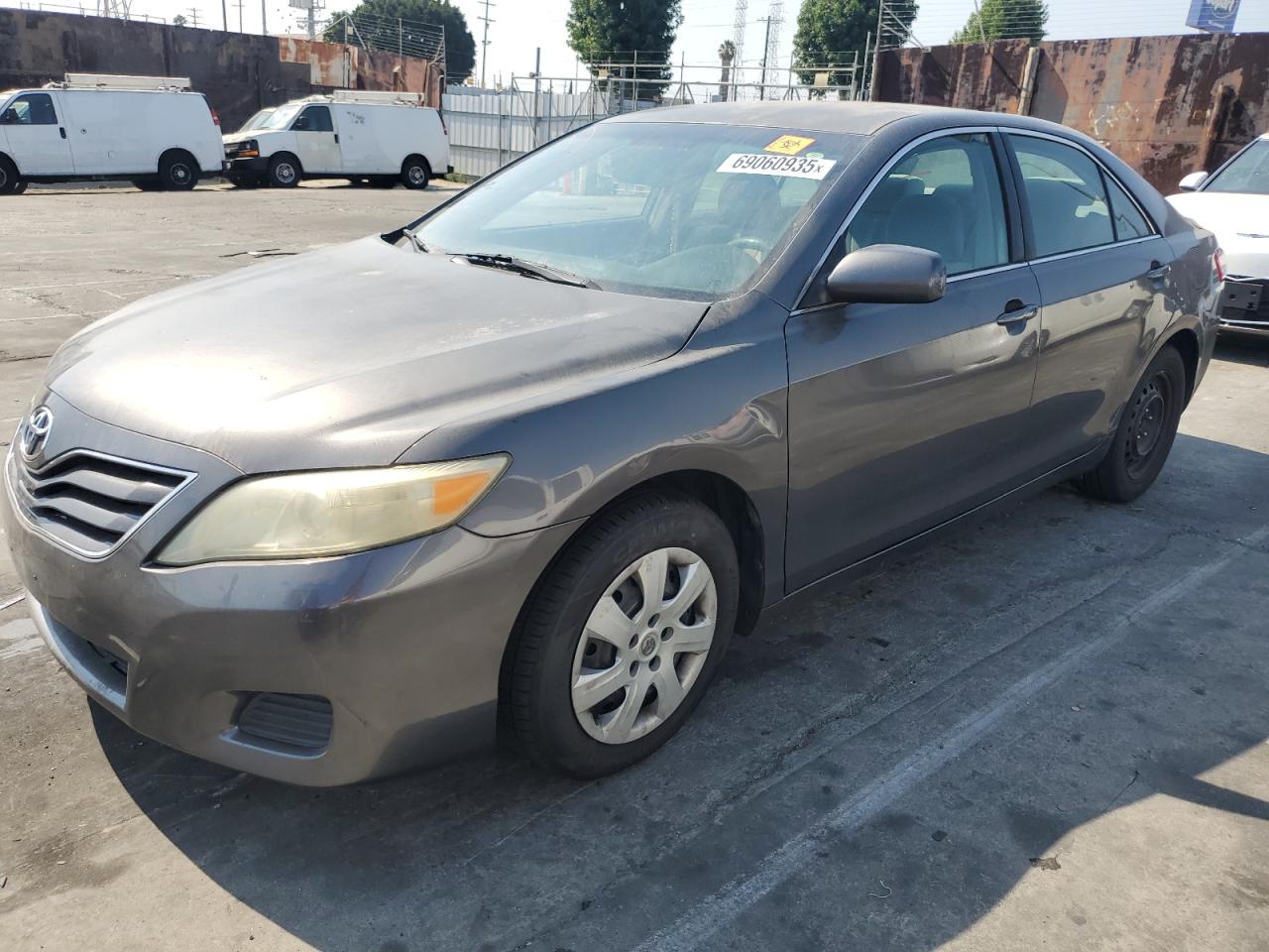 TOYOTA CAMRY BASE 2011