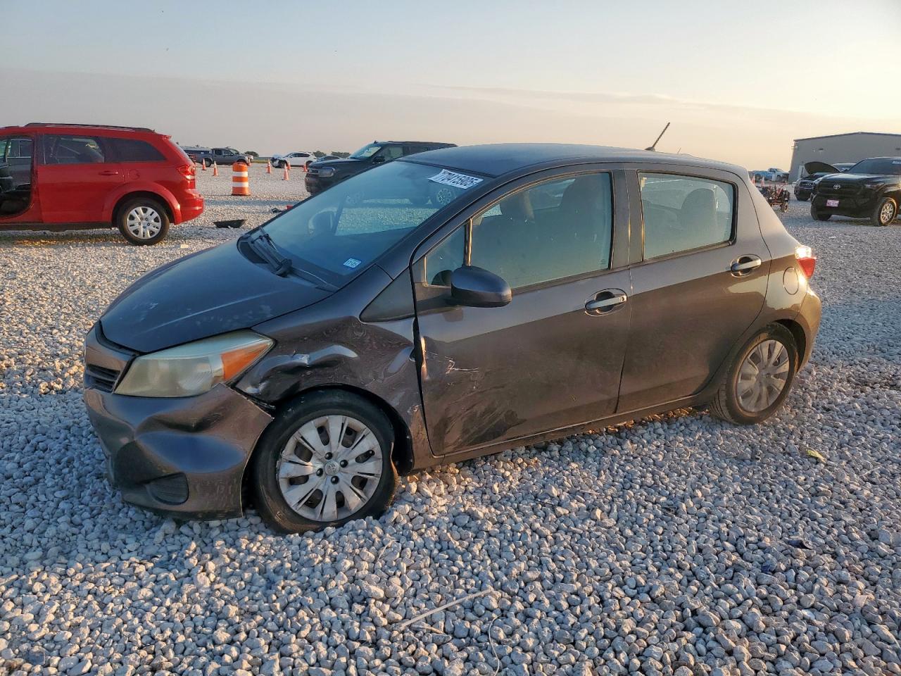 TOYOTA YARIS 2014