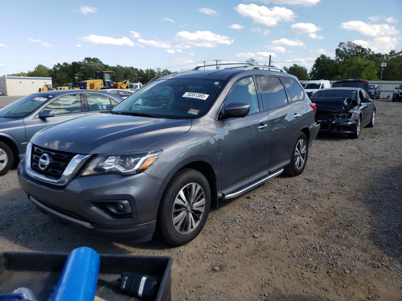 NISSAN PATHFINDER 2017