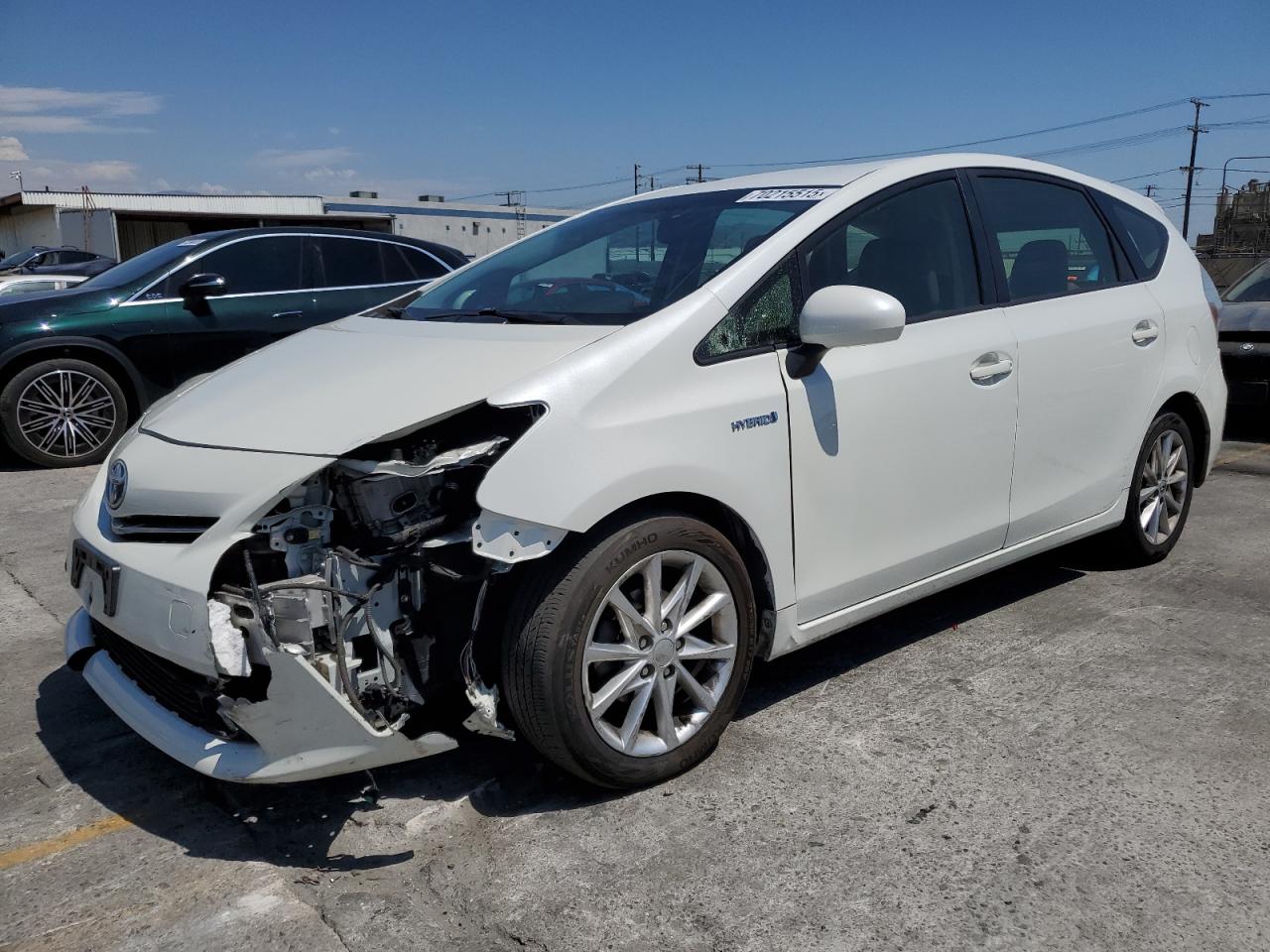 TOYOTA PRIUS V 2014