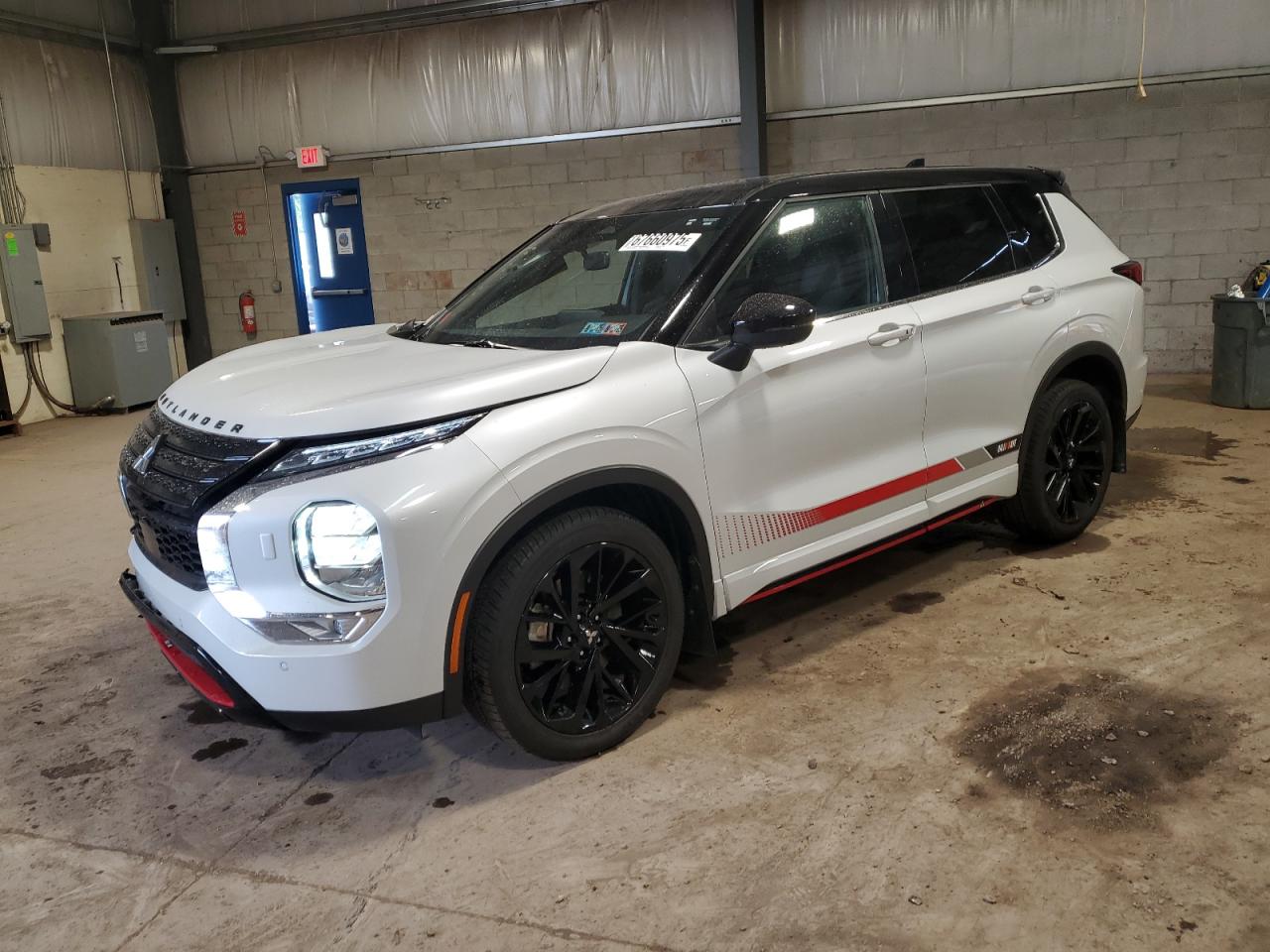 MITSUBISHI OUTLANDER 2024