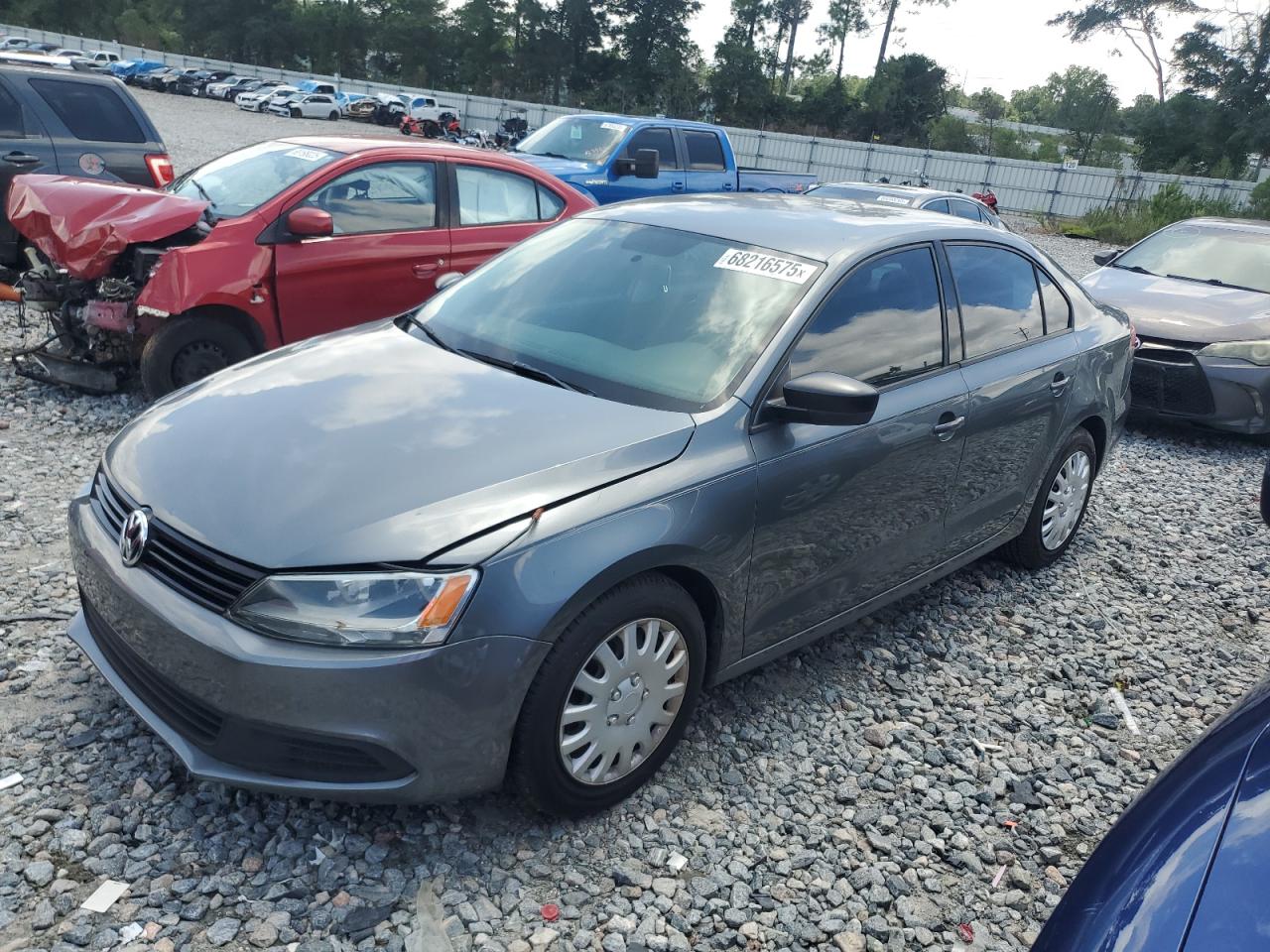 VOLKSWAGEN JETTA BASE 2011