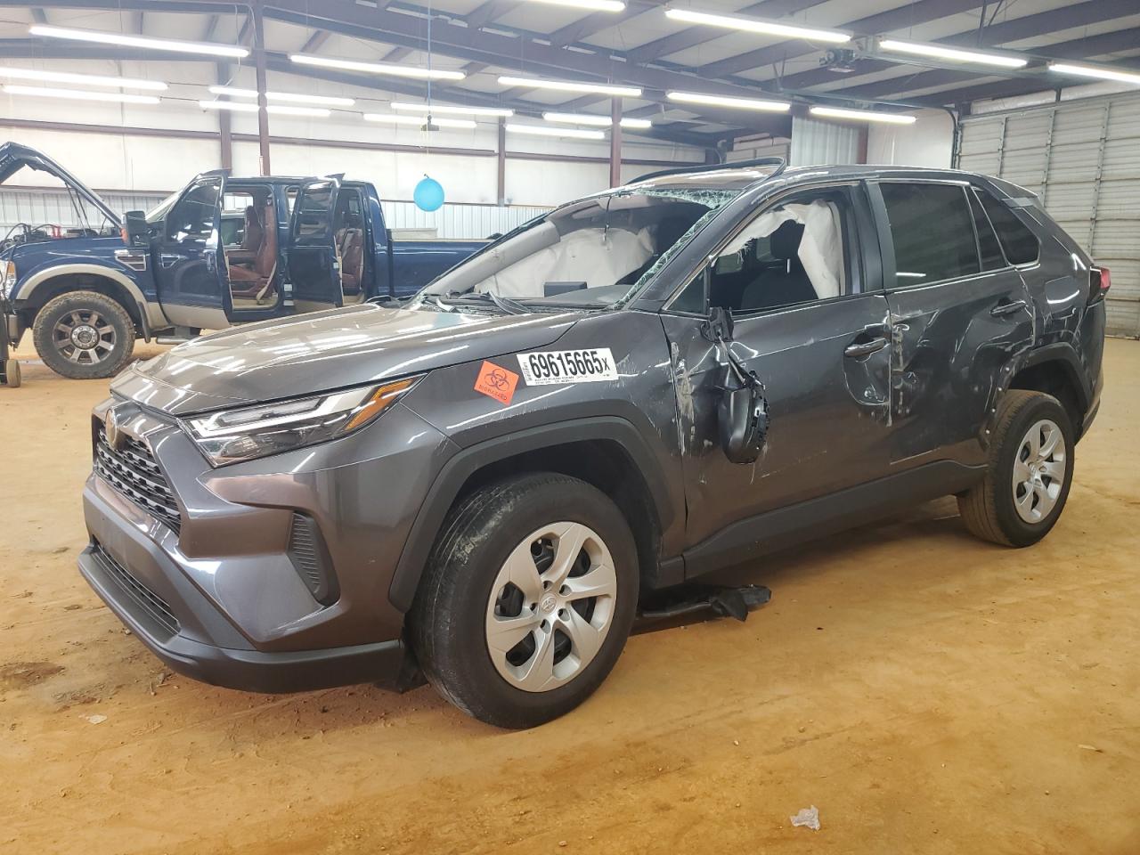 TOYOTA RAV4 LE 2024